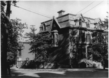 Dr. Thomas Albert Starkey (3591 Rue Université)
